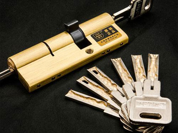 平坝24小时上门开锁公司